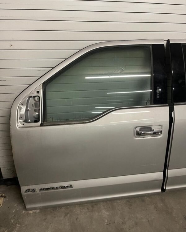 Snapinsta.app_441586898_766553172270376_8511676936516481129_n_1080 SuperDuty Door Assembly