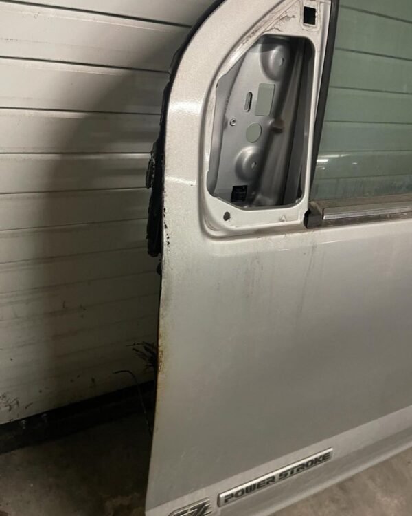 Snapinsta.app_441587966_3461676430714877_2289087875123318936_n_1080 SuperDuty Door Assembly