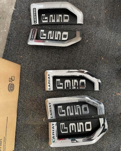 Snapinsta.app_437343766_1386842151999054_3723011438584912451_n_1080-510x638 SuperDuty Fender Badges