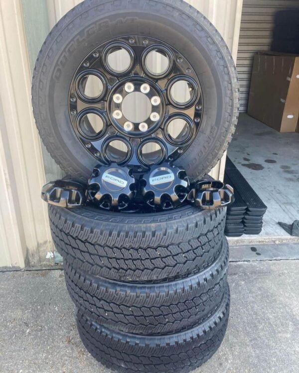 Snapinsta.app_455599888_900750118543364_3708579046942992352_n_1080-1 SuperDuty 20″ Takeoffs
