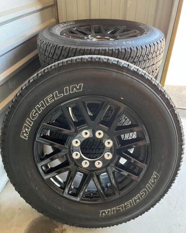 Snapinsta.app_459204898_506403202110731_4925811619675842634_n_1080-1 SuperDuty Black Wheels